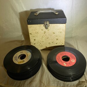 45 rpm vinyl holder