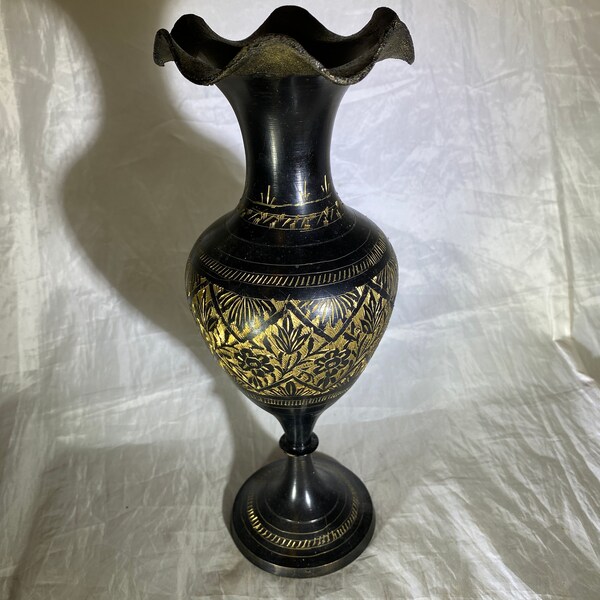 Black and Gold Vase Etsy