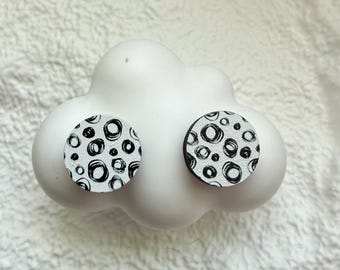 boucles d'oreilles puces