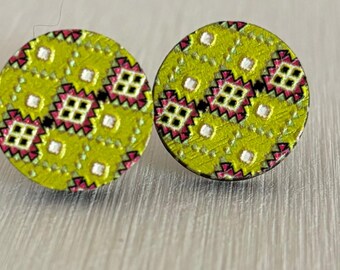 pendientes de madera