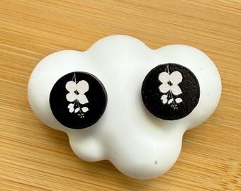 boucles d'oreilles puces