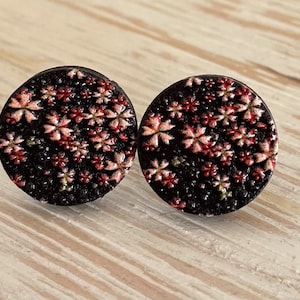 Wooden stud earrings