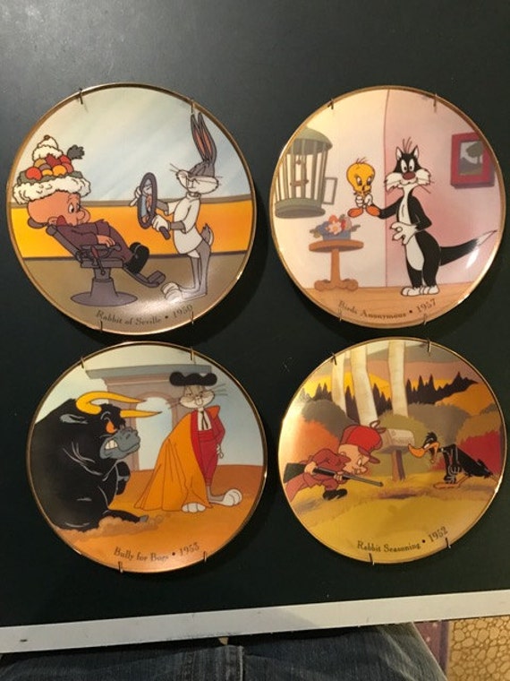 1992 Warner Brothers Looney Tunes 4 Plate Set Bugs Bunny W/hangers