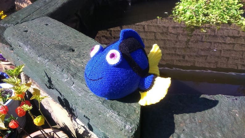 PDF Knitting Pattern Dory Blue Tang Fish Finding Nemo Finding Dory Sea Life Worked Flat Knitted Flat Seamed and Stuffed image 2