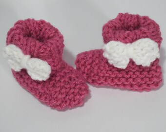 Pink Baby Booties, Knitted Baby Booties, Newborn, Baby Slippers, Bow Baby Booties, Baby Girl, Baby Gift, Pregnancy Announcement,