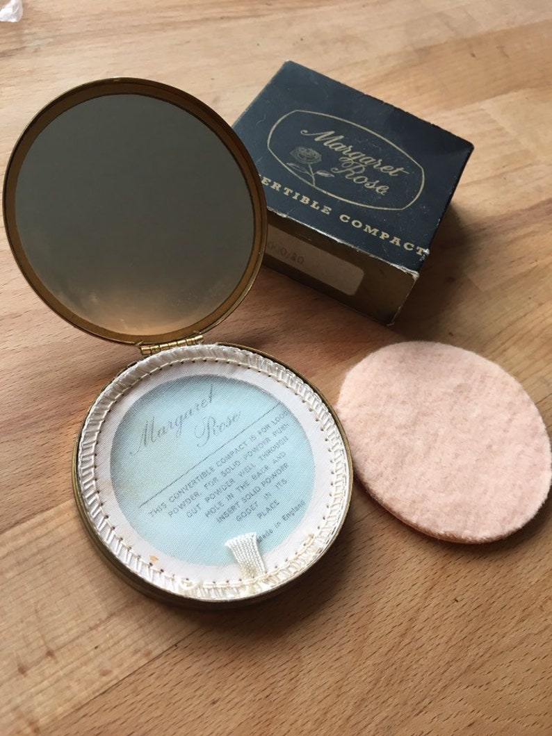 Vintage Margaret Rose convertible powder compact with marcasite bow detail C 1950/'s. Unused in original box