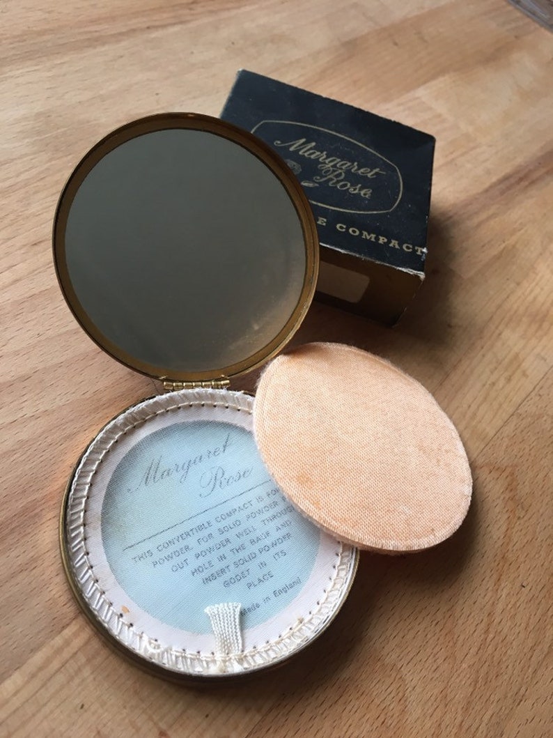 Vintage Margaret Rose convertible powder compact with marcasite bow detail C 1950/'s. Unused in original box
