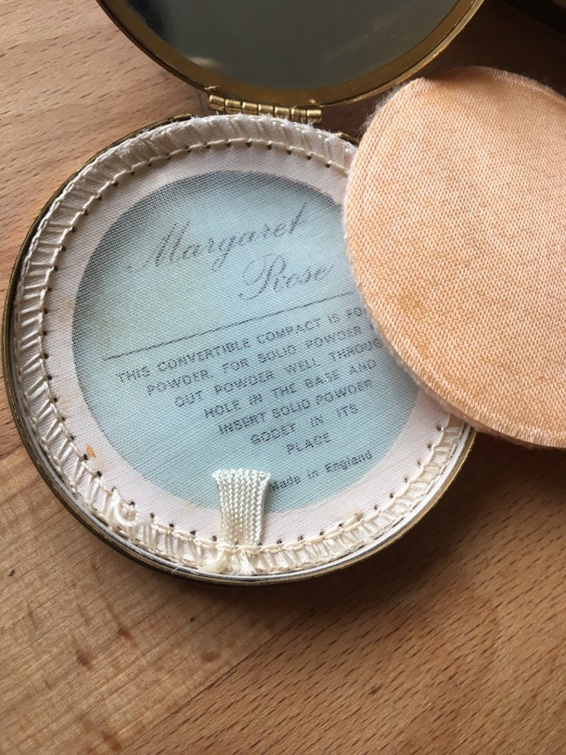 Vintage Margaret Rose convertible powder compact with marcasite bow detail C 1950/'s. Unused in original box