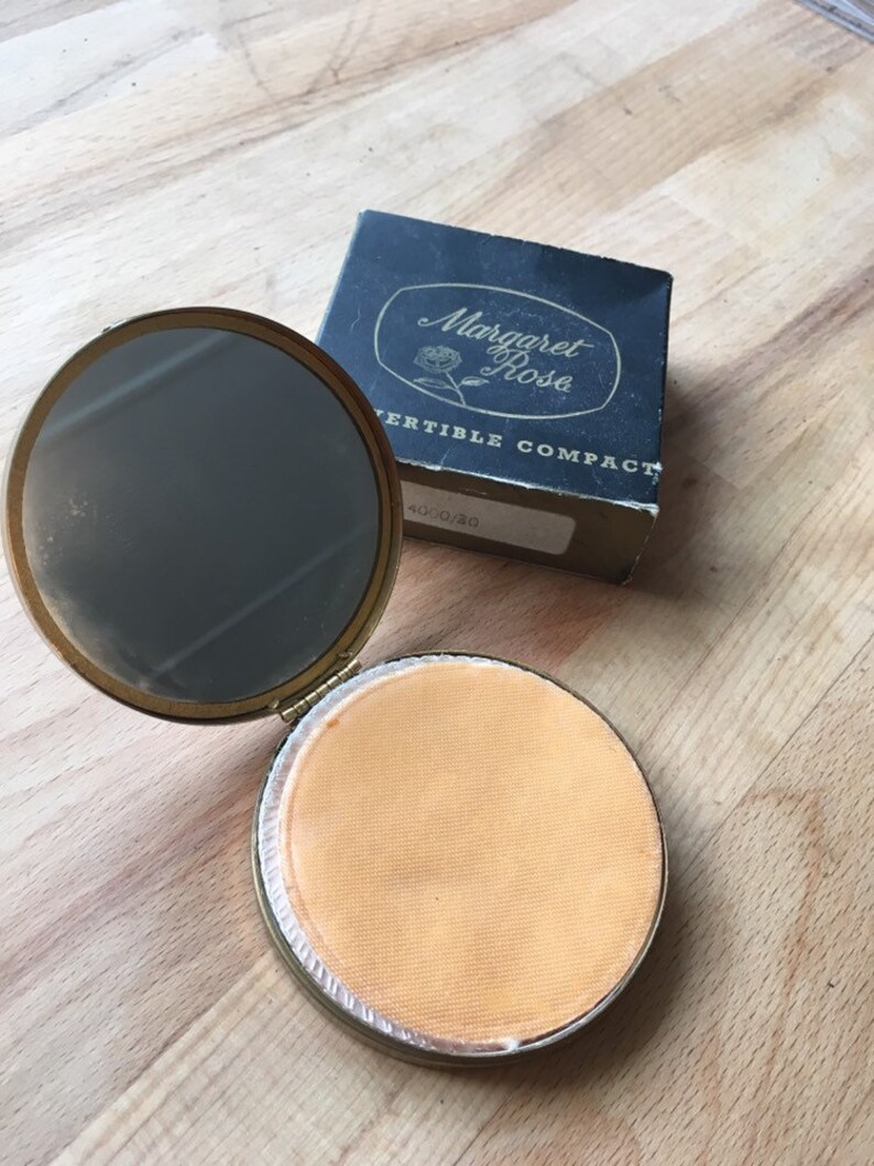 Vintage Margaret Rose convertible powder compact with marcasite bow detail C 1950/'s. Unused in original box