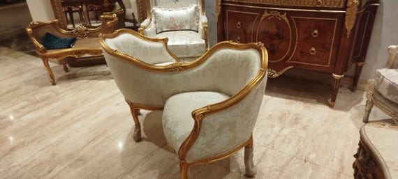 Petite Louis XV French style gilt wood conversation chair