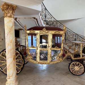 French Victorian style Horse-drawn Carriage