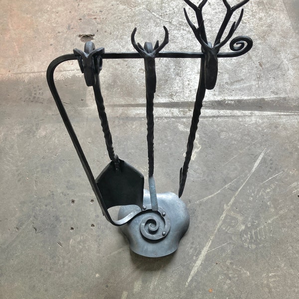 Spiral fire tool / companion set stand (fire tools not included)