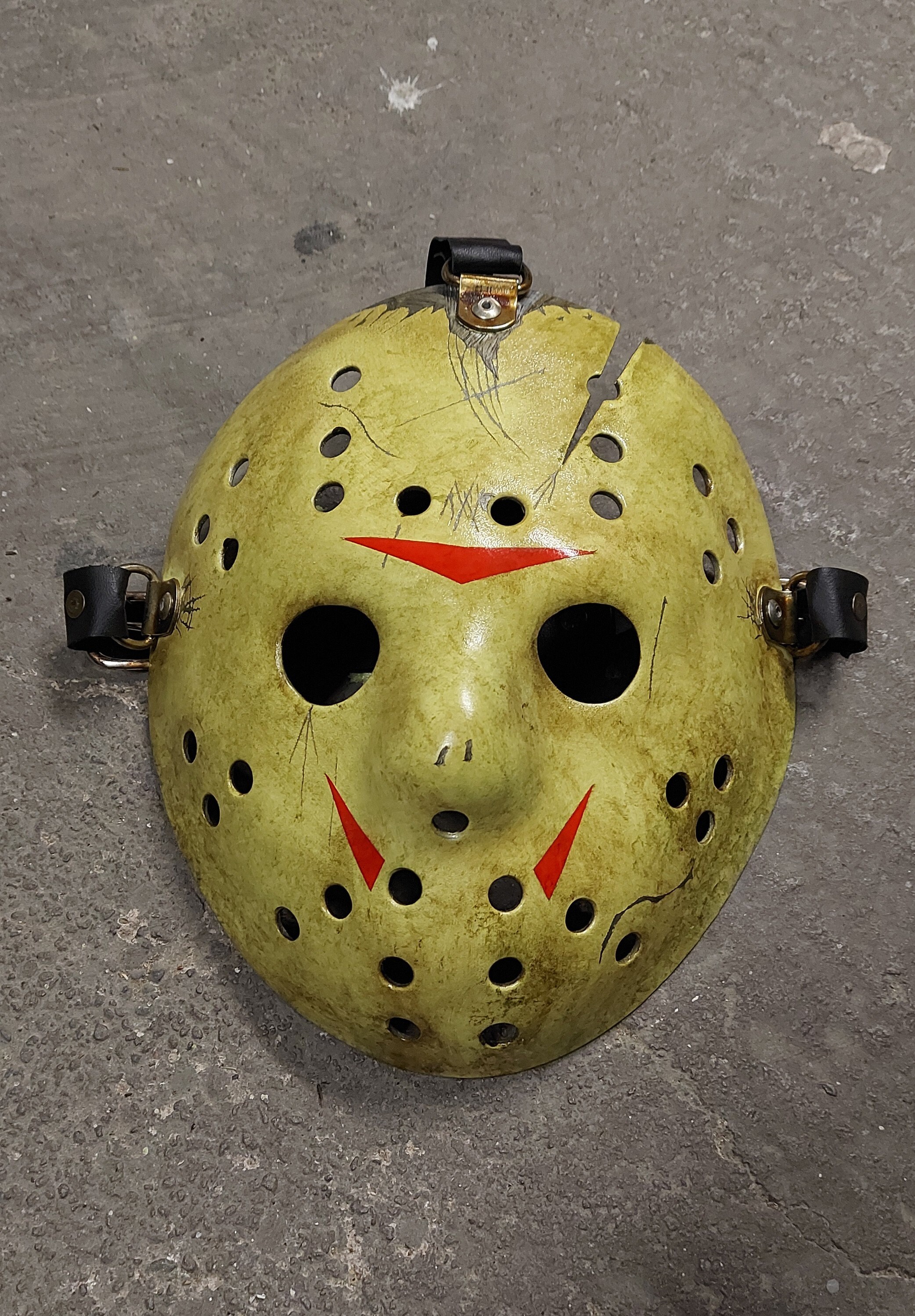 VIII コレクターズ エディション 軽く風化したホッケー マスク