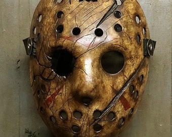 VS Battle Damaged Ultimate Hockey Mask Prop Replica - Cosplay Horror Prop - Halloween Horror Mask (V1).