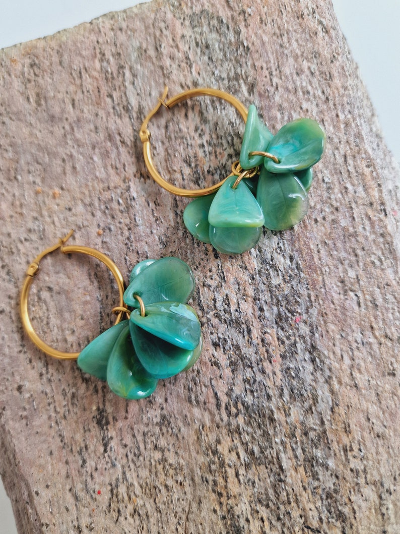 Boucles d'oreilles créoles Suzie vert marbré