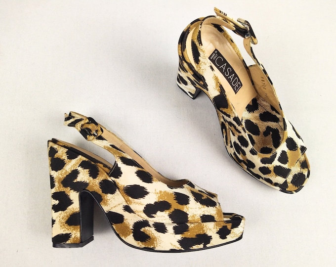 CASADEI pre-owned leopard fabric platform heel sandals