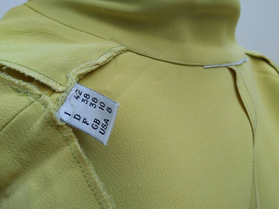 MOSCHINO COUTURE vintage 90s yellow crepe fitted … - image 10