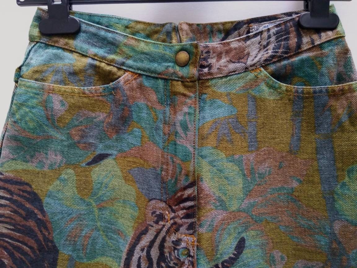 KENZO JEANS vintage 80s high waist jungle / tiger print tapered jeans