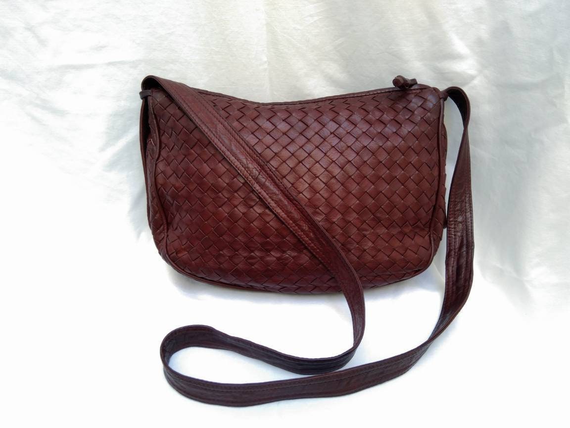 Vintage Bottega Veneta Intrecciato Leather Shoulder Bag / -  Canada