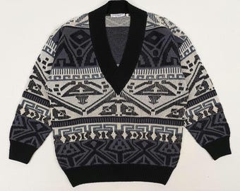 YVES SAINT LAURENT vintage 80s men's geometric pattern knit V-neck sweater