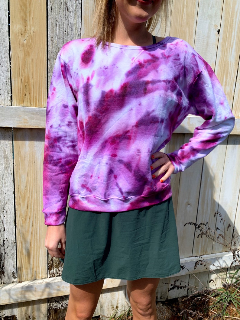tie and dye sweatsuit