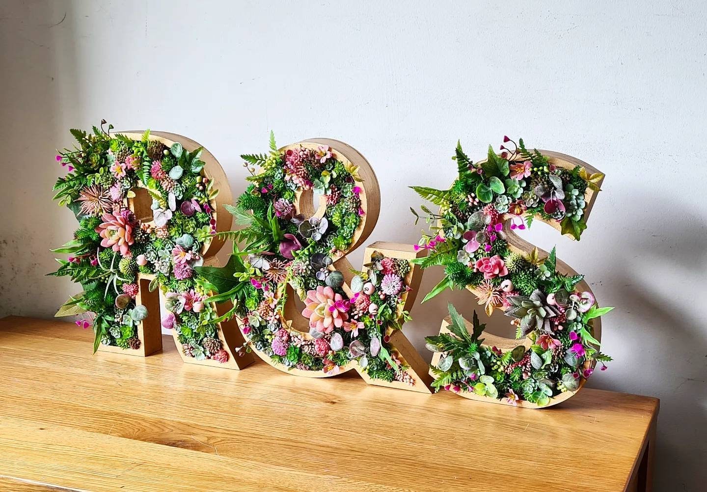Lettres Artistiques Autoportantes De Fausses Plantes Succulentes - Initiale Plante Artificielle 20 cm | 20 cm, Enseigne Verdure Personnalisée