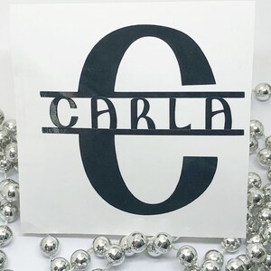Dekal med delat monogram, personlig present