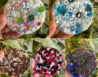 HOLIDAY Picky Pad - Fidget Pick Toy - Pick Pad - Pick, Peel, Dig - Dermatillomania, ADHD, Anxiety, Stress Relief