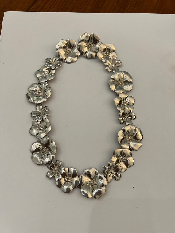 Handmade sterling silver flower necklace