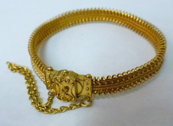 16kt Yellow Gold Victorian Mesh Vintage Bracelet - image 1