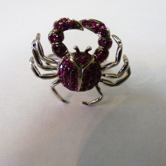 14kt White Gold and Pink Sapphire Zodiac Crab Ring