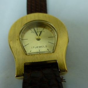 Helbros 17 Jewels Vintage Womens Watch