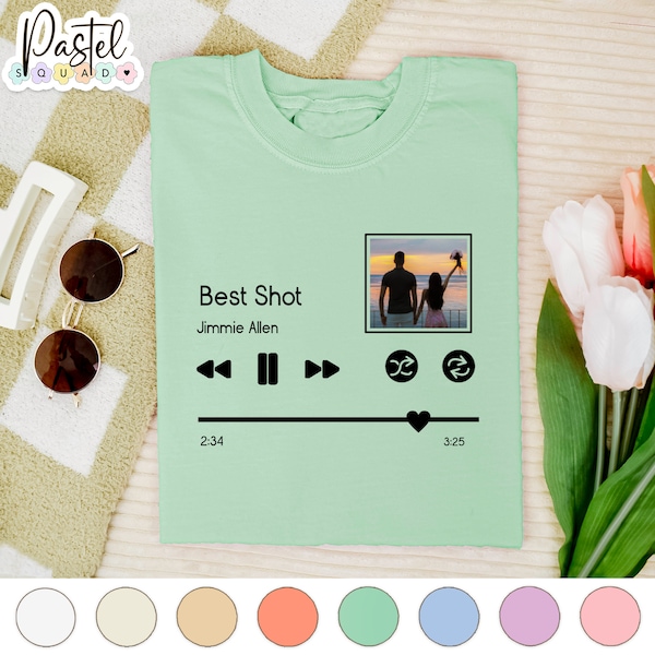 Benutzerdefiniertes Song und Künstlername Shirt, Lieblingslied Shirt, benutzerdefinierte Playlist mit Foto, personalisierte Geschenke für Musikliebhaber, Paar Liebeslied Shirt