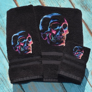Ensemble de 3 serviettes brodées tête de mort Eerie Noir