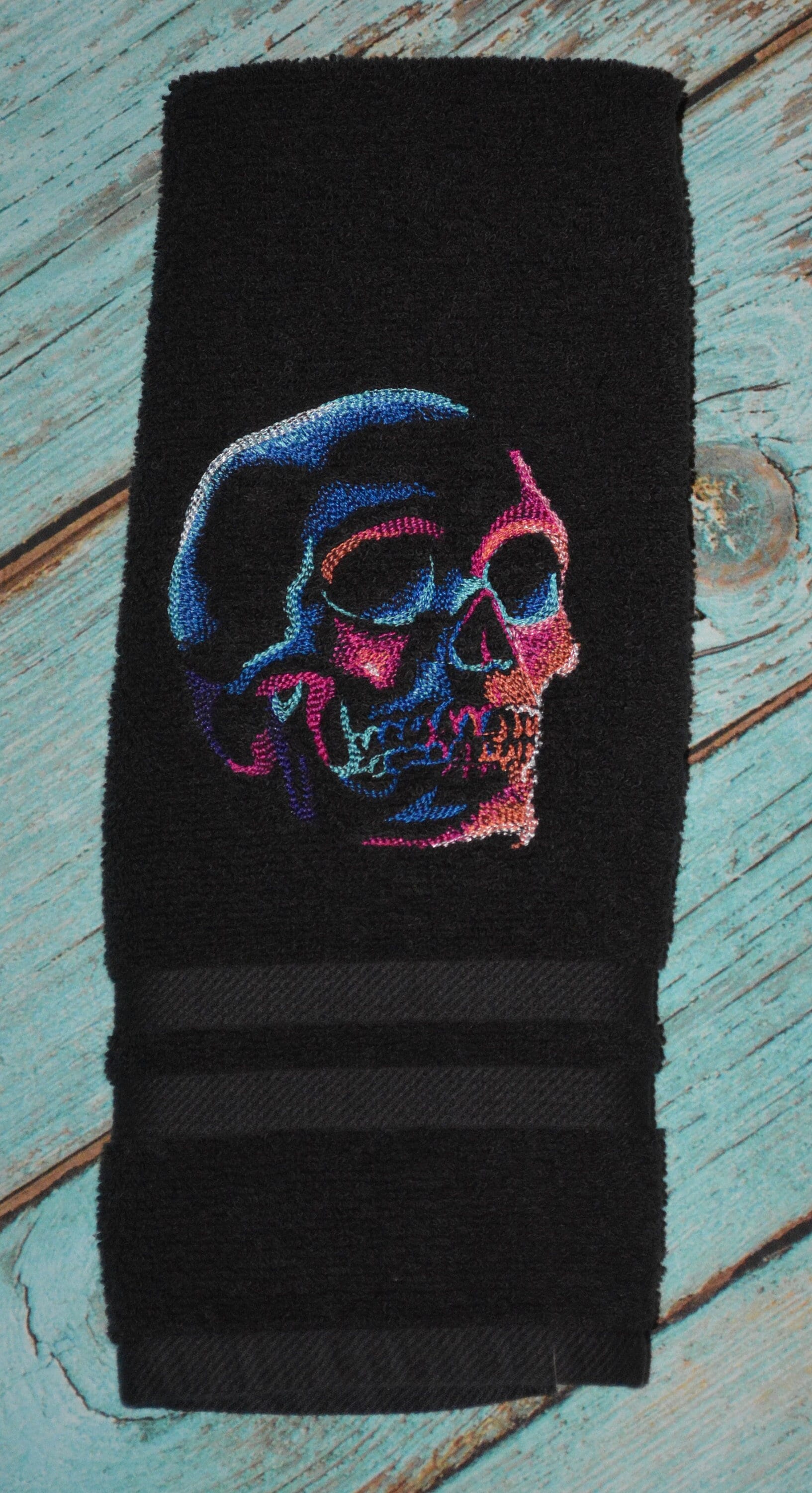 ELLEGARDEN　skull bath towel Skull Bath Towel - Etsy
