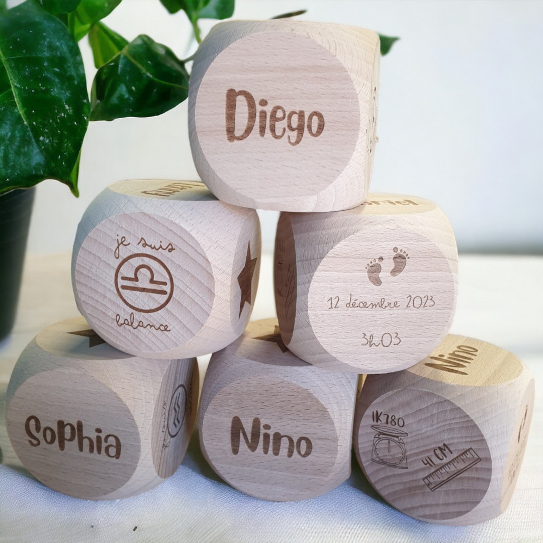 Cube naissance en bois personnalisable
