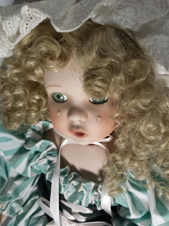 porcelain dolls haunted