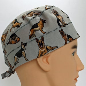 Chirurgische scrubmuts voor mannen met afbeeldingen van Duitse herders, scrubmuts met striksluiting, uniseks scrubmuts, hoofddeksel arts/verpleegkundige met knopen