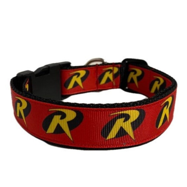 Handmade DC comic sidekick Robin superhero dog collar - Retro Batmans best friend