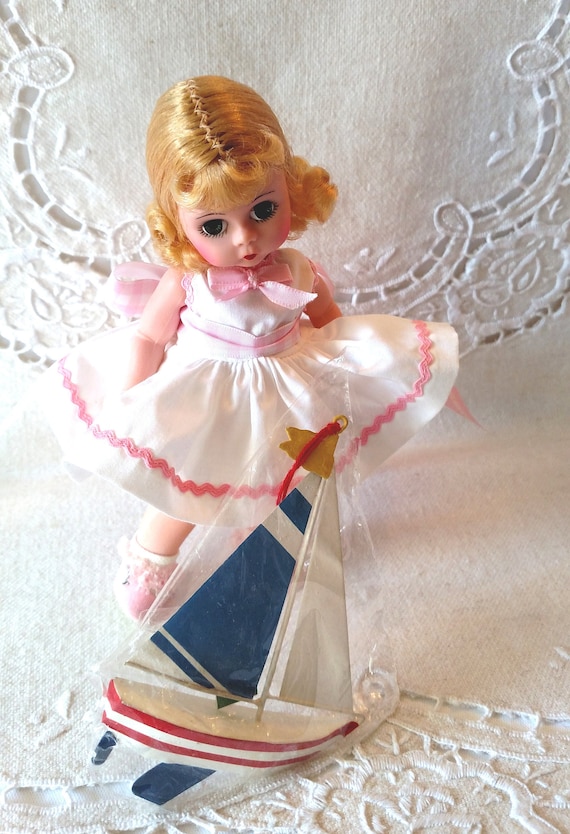 Sailing With Sally 8/'/' Madame Alexander Doll Collectors United Exclusive in 1995