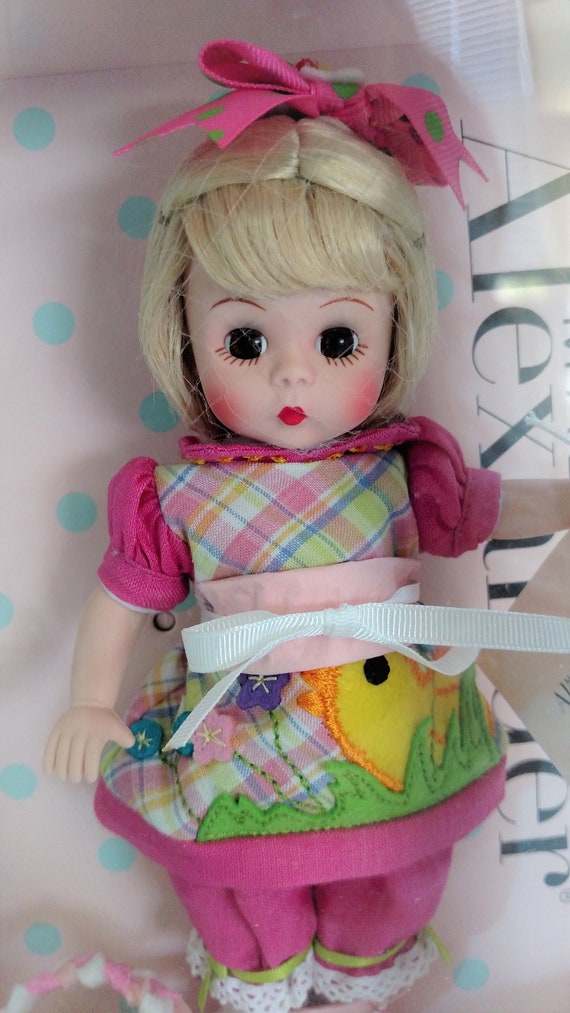 Egg cellent Easter HTF Articulated Madame Alexander 8 Doll