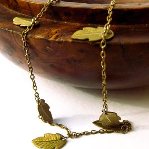 1920s Art deco delicate brass charm leaf chain necklace, antique leaf necklace, 1920s antique brass necklace chain, for a birthday