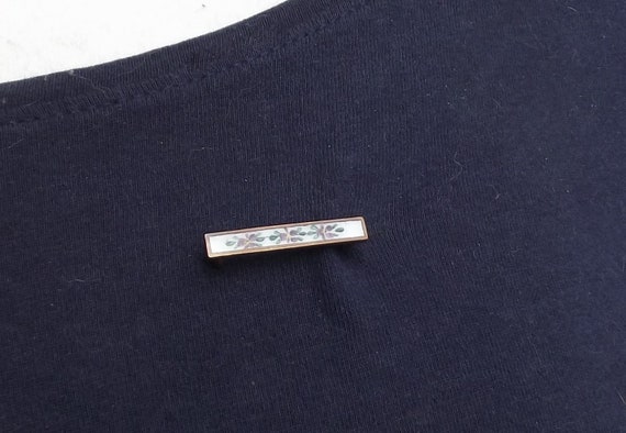 1900 Victorian forget-me-not enamel bar brooch, e… - image 5