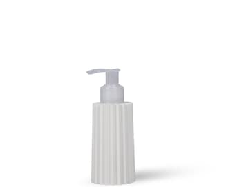 Refillable Mini Spray Bottle: 60ml Travel Size, with Carabiner