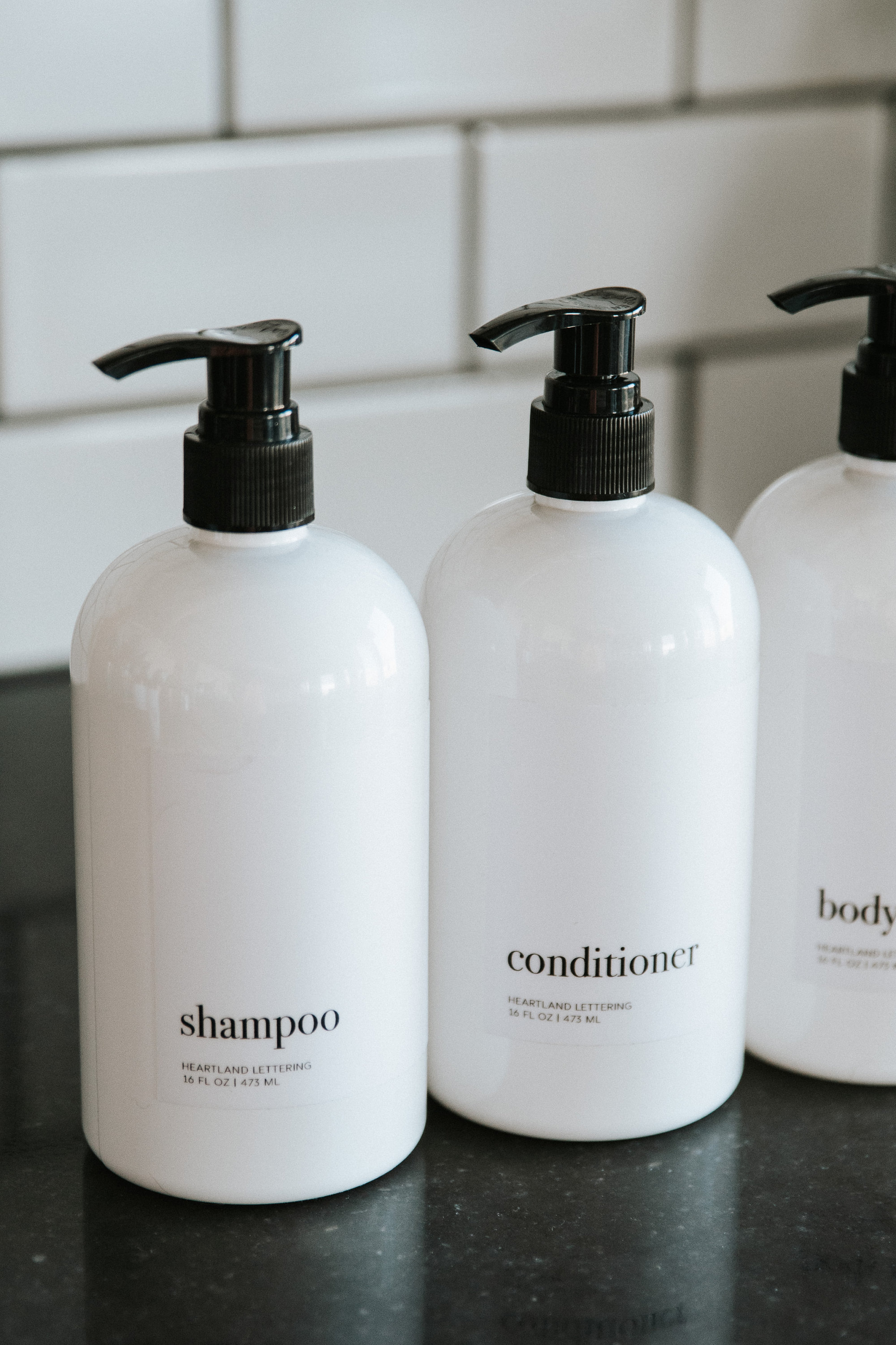 White Shampoo and Conditioner Bottles Minimalist Shampoo Etsy