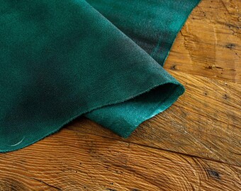 Pieles de cuero encerado, teñido y curtido al cromo con relieve verde - Carteras y bolsos de piel de cocodrilo - Piel de vaca auténtica