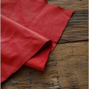 Cuero teñido con acabado mate rojo curtido con cromo suave, láminas de cuero para manualidades, proyectos de cuero para bricolaje