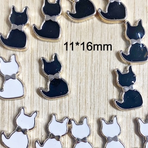 Tiny Resin Cat Flatbacks, Black White Kitten Embellishments (11*16mm)