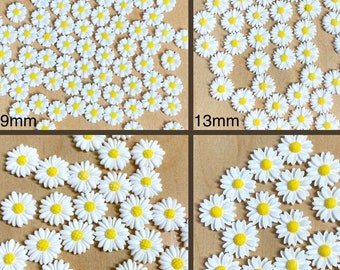 Daisy cabochon white, NO HOLES, 9mm, 13mm, 17mm, 22mm, craft supplies, resin, tiny, large, D31