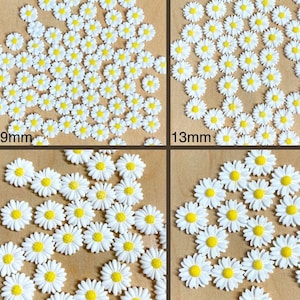 Daisy cabochon white, NO HOLES, 9mm, 13mm, 17mm, 22mm, craft supplies, resin, tiny, large, D31